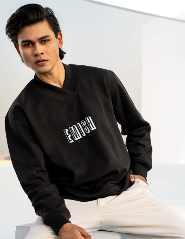 Vanguard Neck Sweatshirt